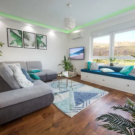 Daire Charming Near The Beach